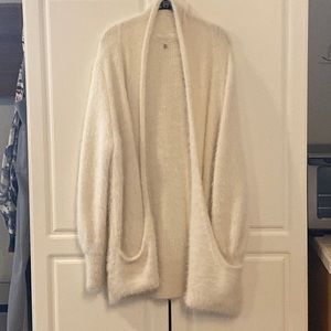 Anthropologie Knitted &Knotted white cardigan
